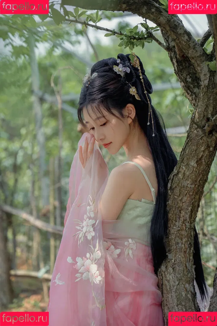 nianlin / nnian_ / nnian_011 Onlyfans Photo Gallery 