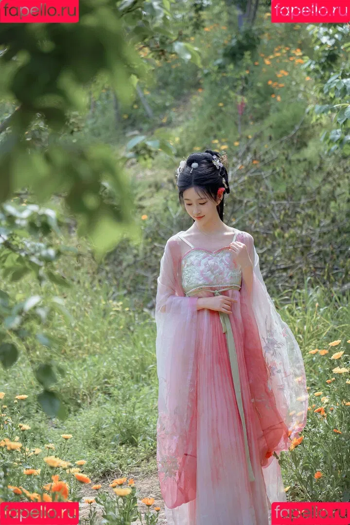 nianlin / nnian_ / nnian_011 Onlyfans Photo Gallery 