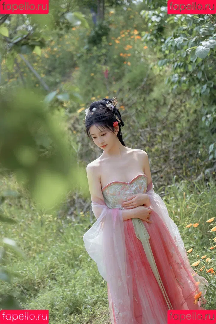 nianlin / nnian_ / nnian_011 Onlyfans Photo Gallery 