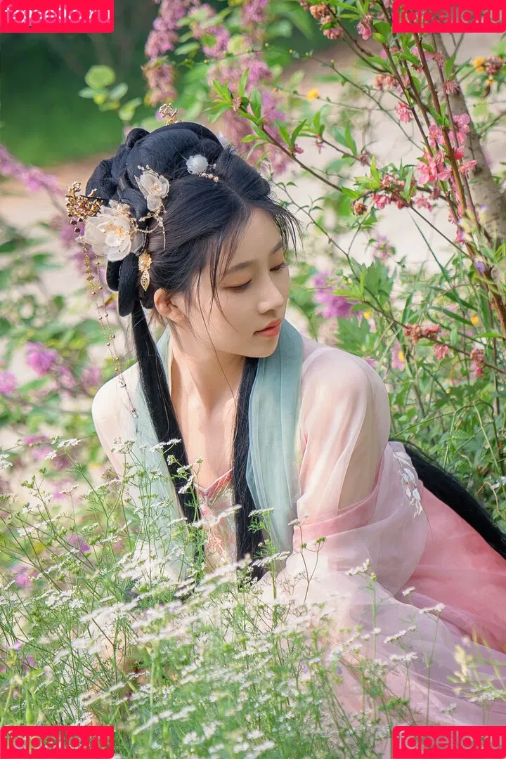 nianlin / nnian_ / nnian_011 Onlyfans Photo Gallery 