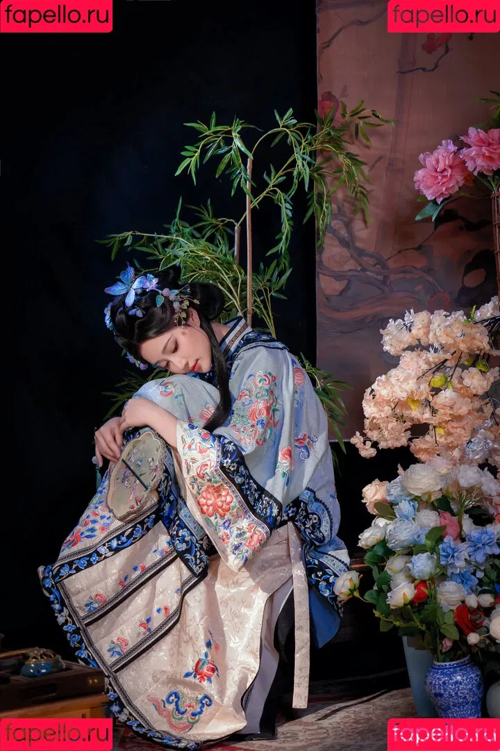 nianlin / nnian_ / nnian_011 Onlyfans Photo Gallery 