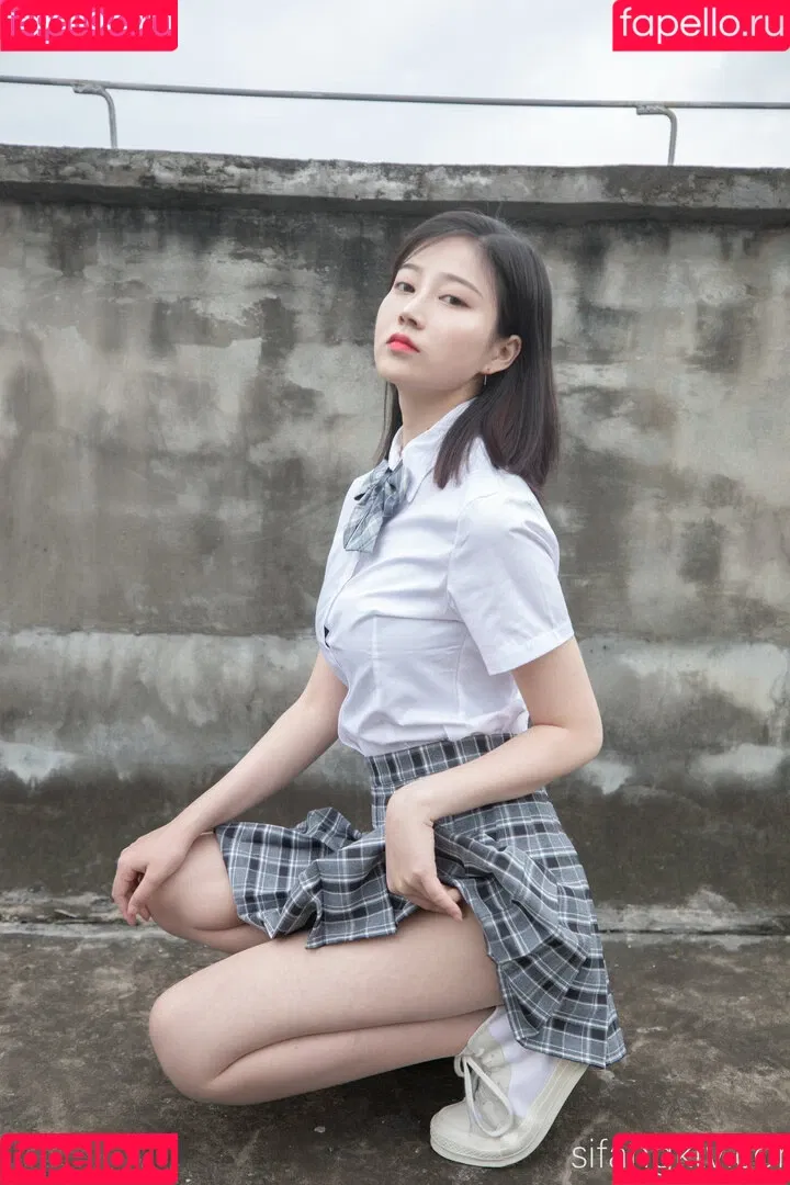 nianlin / nnian_ / nnian_011 Onlyfans Photo Gallery 