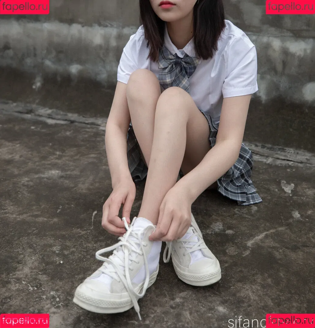 nianlin / nnian_ / nnian_011 Onlyfans Photo Gallery 