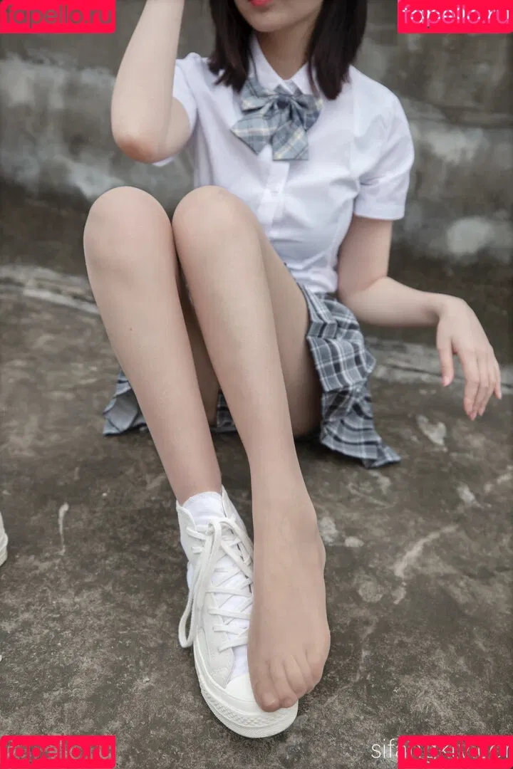 nianlin / nnian_ / nnian_011 Onlyfans Photo Gallery 