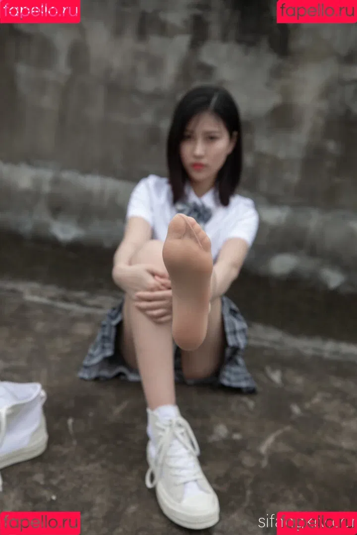 nianlin / nnian_ / nnian_011 Onlyfans Photo Gallery 