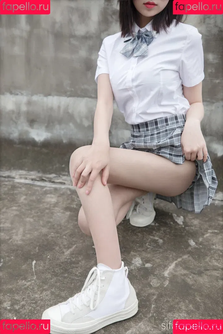 nianlin / nnian_ / nnian_011 Onlyfans Photo Gallery 