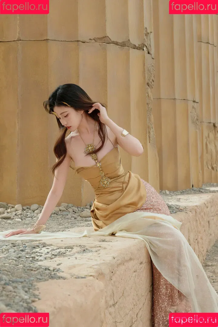 nianlin / nnian_ / nnian_011 Onlyfans Photo Gallery 