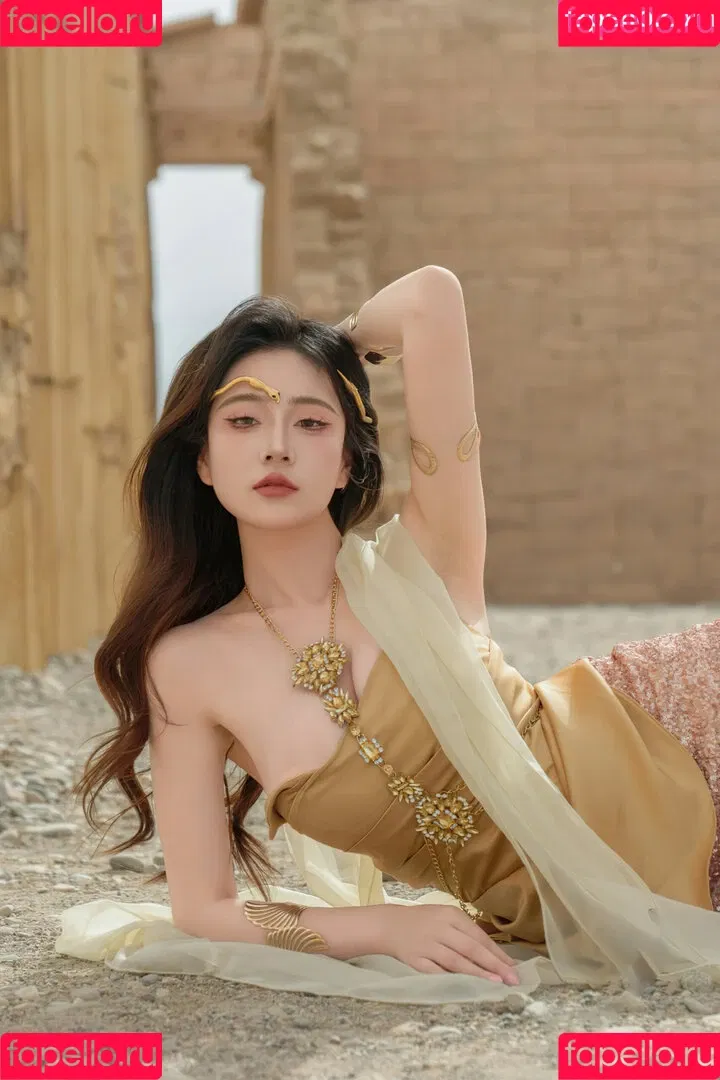 nianlin / nnian_ / nnian_011 Onlyfans Photo Gallery 