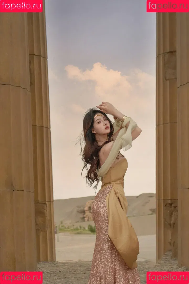 nianlin / nnian_ / nnian_011 Onlyfans Photo Gallery 