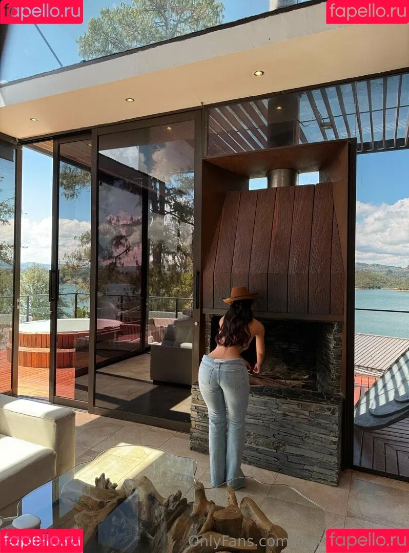 marcimoral / marcimoralfree Onlyfans Photo Gallery 