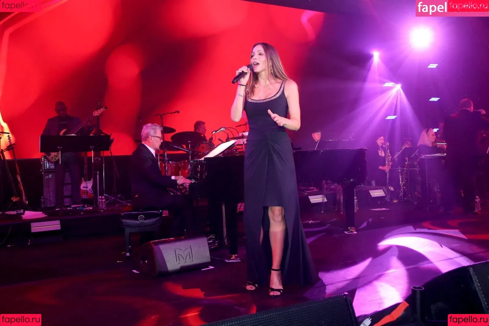 Katharine Foster / Katharine McPhee / katharinefoster Onlyfans Photo Gallery 