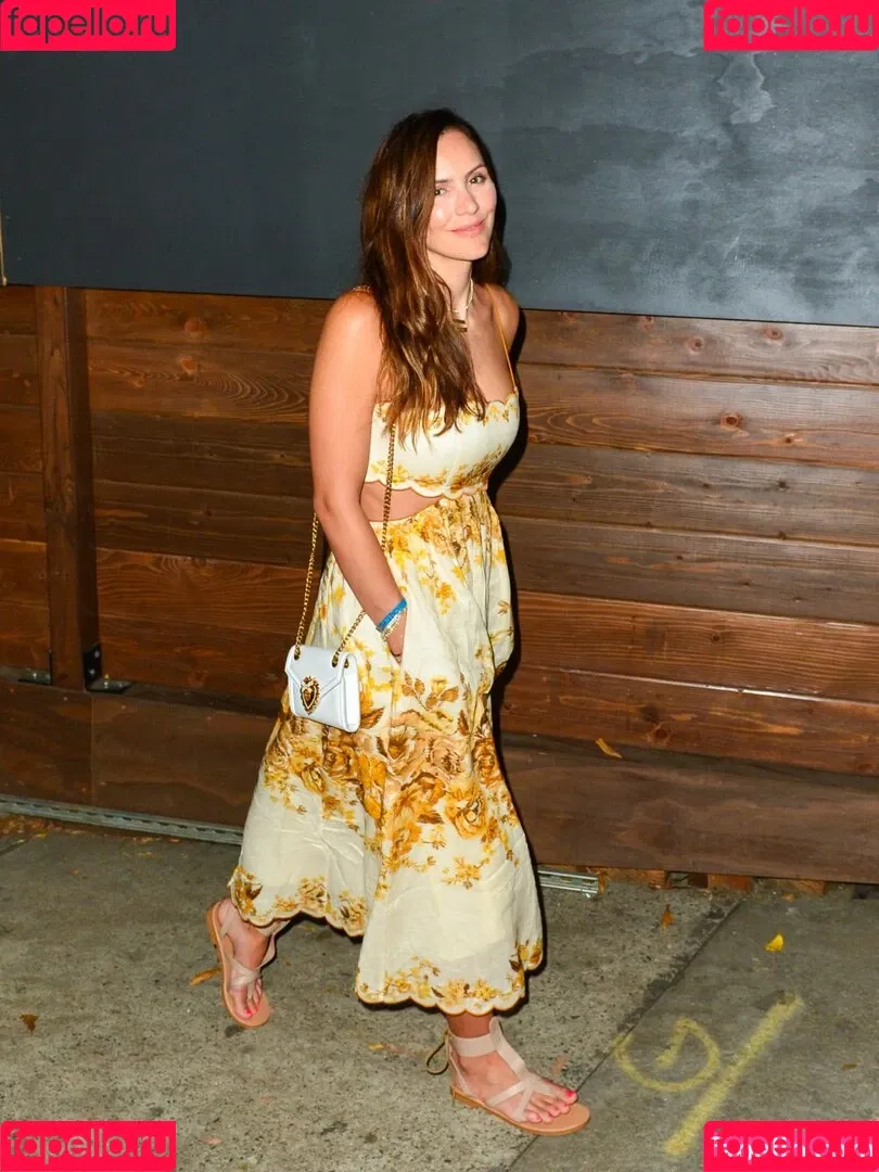 Katharine Foster / Katharine McPhee / katharinefoster Onlyfans Photo Gallery 