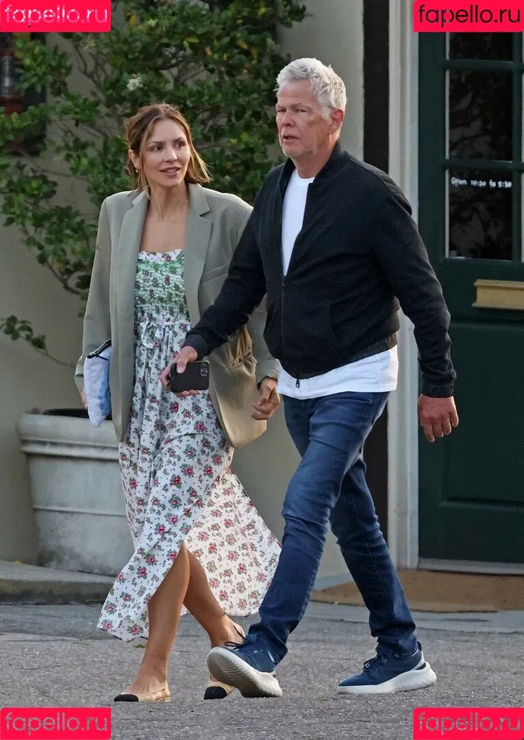 Katharine Foster / Katharine McPhee / katharinefoster Onlyfans Photo Gallery 