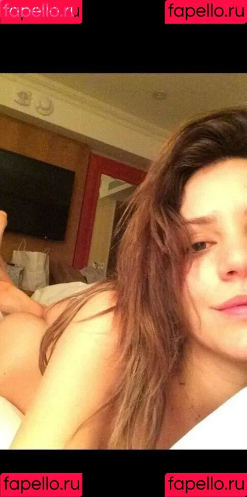 Katharine Foster / Katharine McPhee / katharinefoster Onlyfans Photo Gallery 