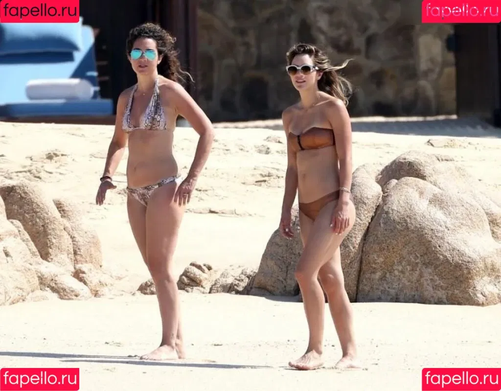 Katharine Foster / Katharine McPhee / katharinefoster Onlyfans Photo Gallery 