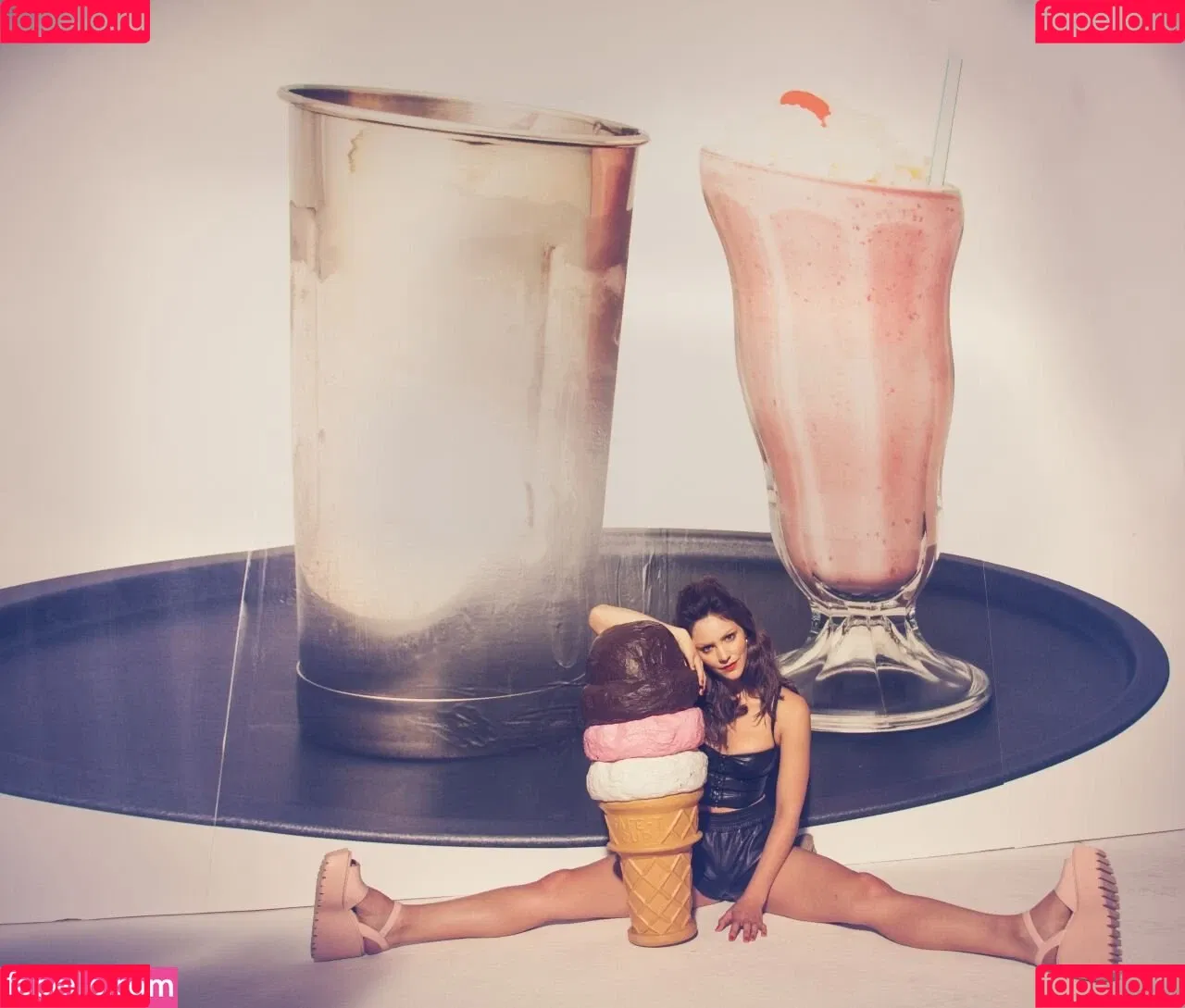 Katharine Foster / Katharine McPhee / katharinefoster Onlyfans Photo Gallery 