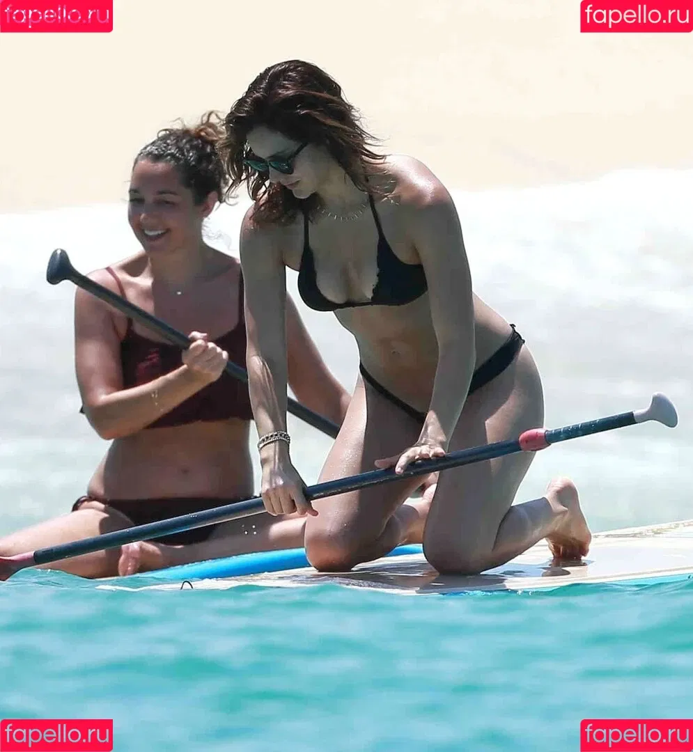 Katharine Foster / Katharine McPhee / katharinefoster Onlyfans Photo Gallery 