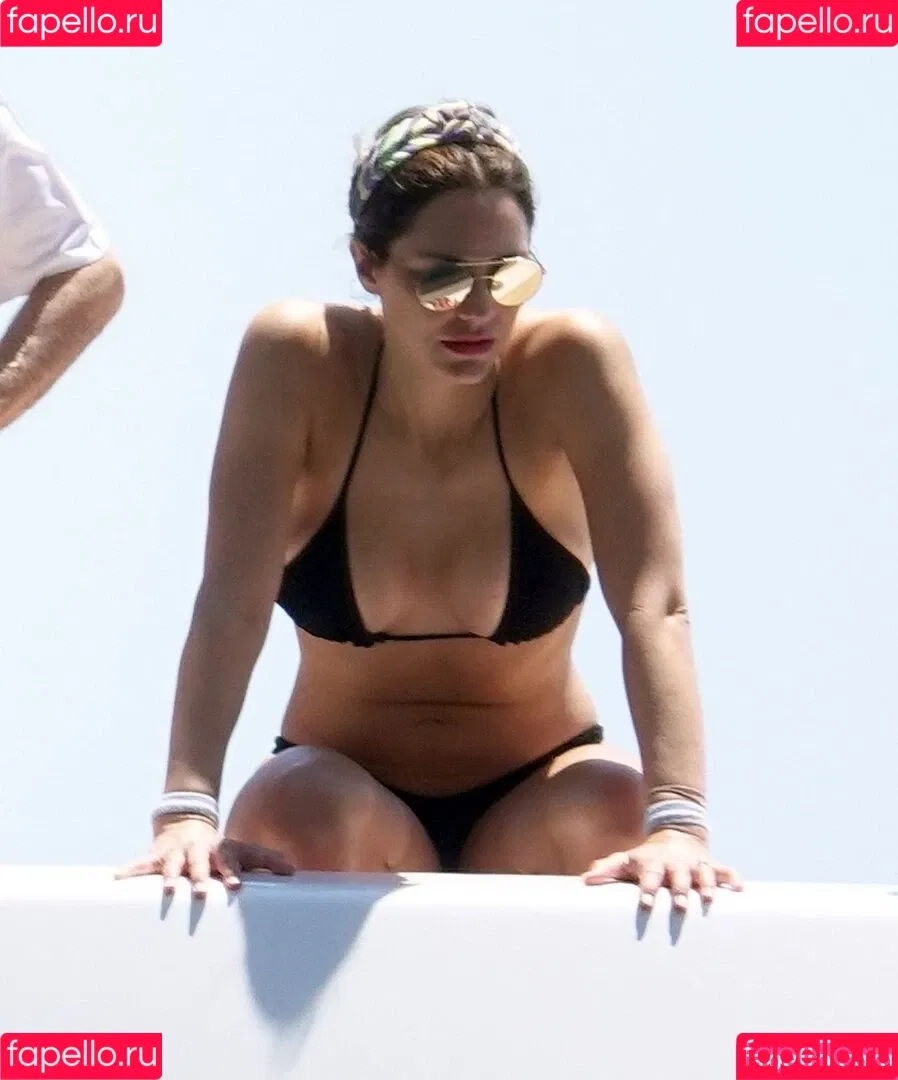 Katharine Foster / Katharine McPhee / katharinefoster Onlyfans Photo Gallery 