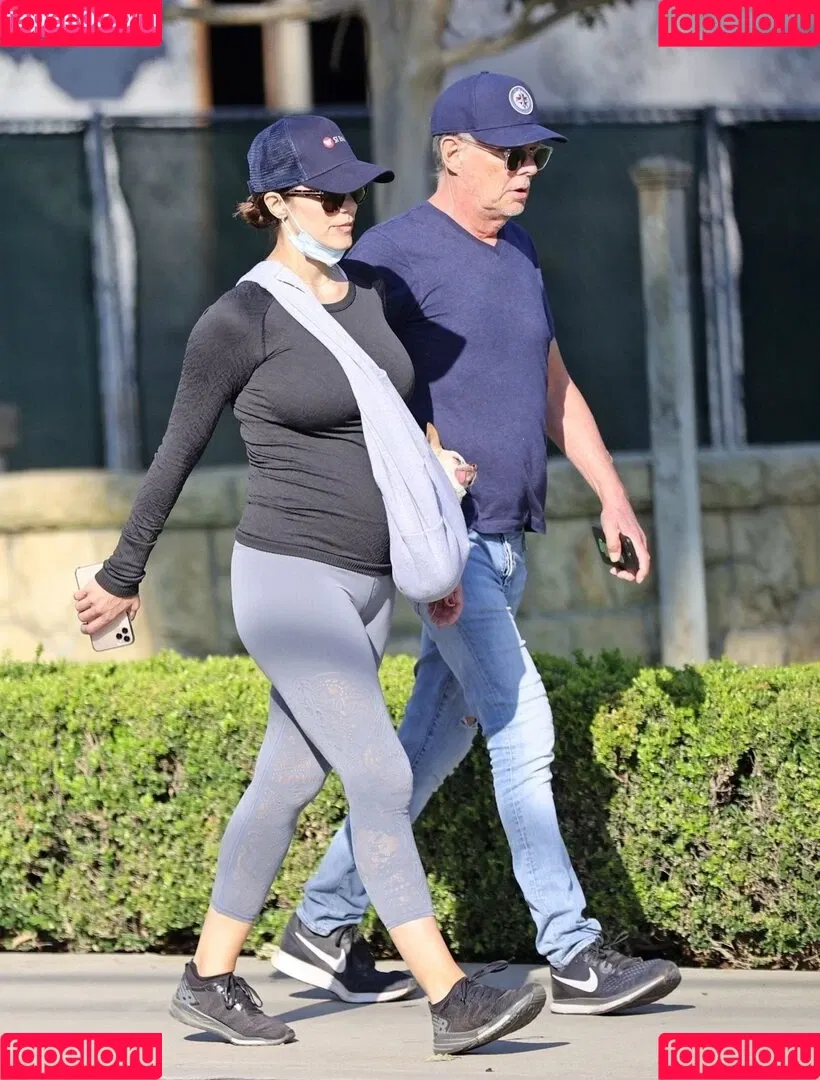 Katharine Foster / Katharine McPhee / katharinefoster Onlyfans Photo Gallery 