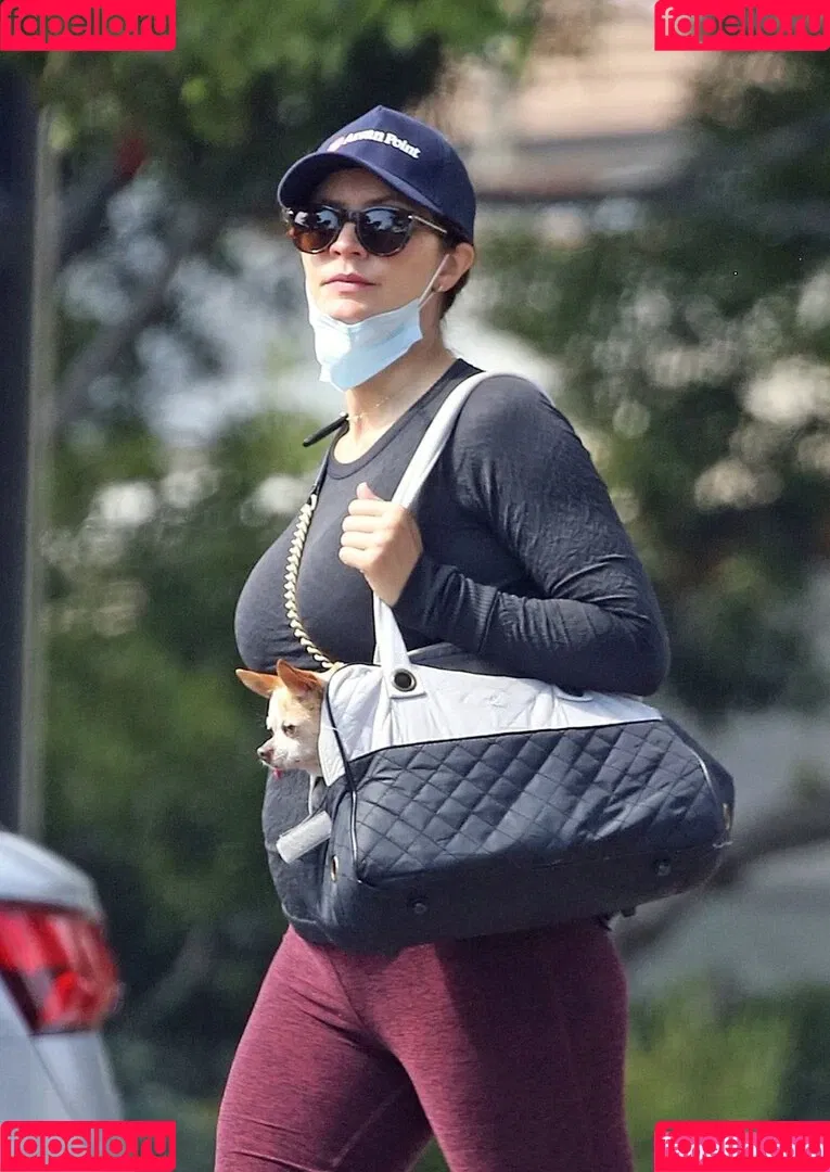 Katharine Foster / Katharine McPhee / katharinefoster Onlyfans Photo Gallery 