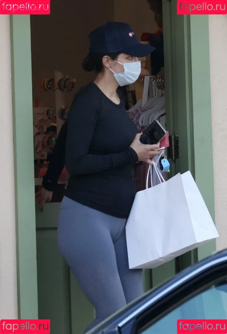 Katharine Foster / Katharine McPhee / katharinefoster Onlyfans Photo Gallery 