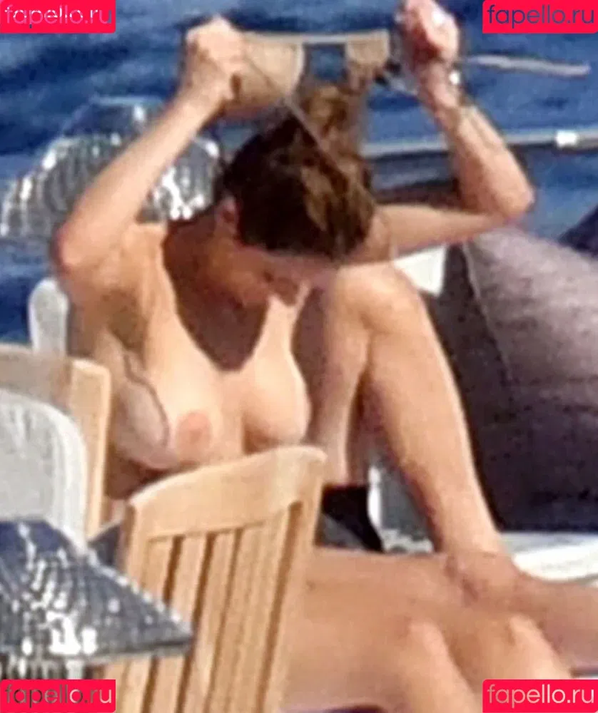 Katharine Foster / Katharine McPhee / katharinefoster Onlyfans Photo Gallery 