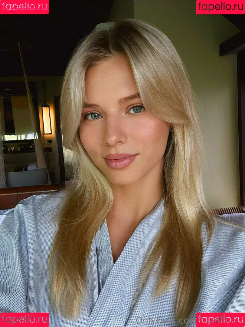 anaknoxx / imanaknoxx / sophmoreschoolgirl Onlyfans Photo Gallery 