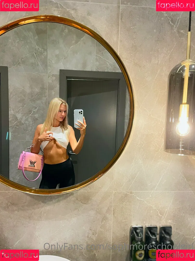 anaknoxx / imanaknoxx / sophmoreschoolgirl Onlyfans Photo Gallery 