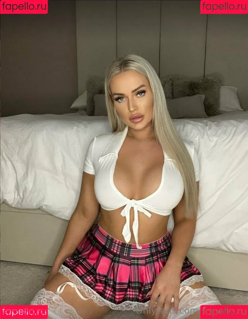 anaknoxx / imanaknoxx / sophmoreschoolgirl Onlyfans Photo Gallery 