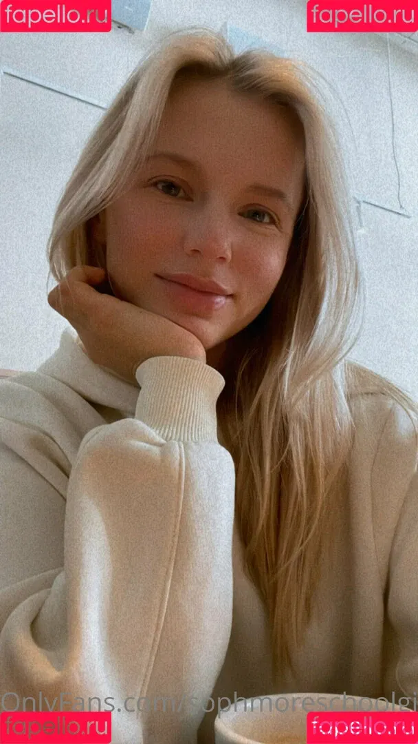 anaknoxx / imanaknoxx / sophmoreschoolgirl Onlyfans Photo Gallery 