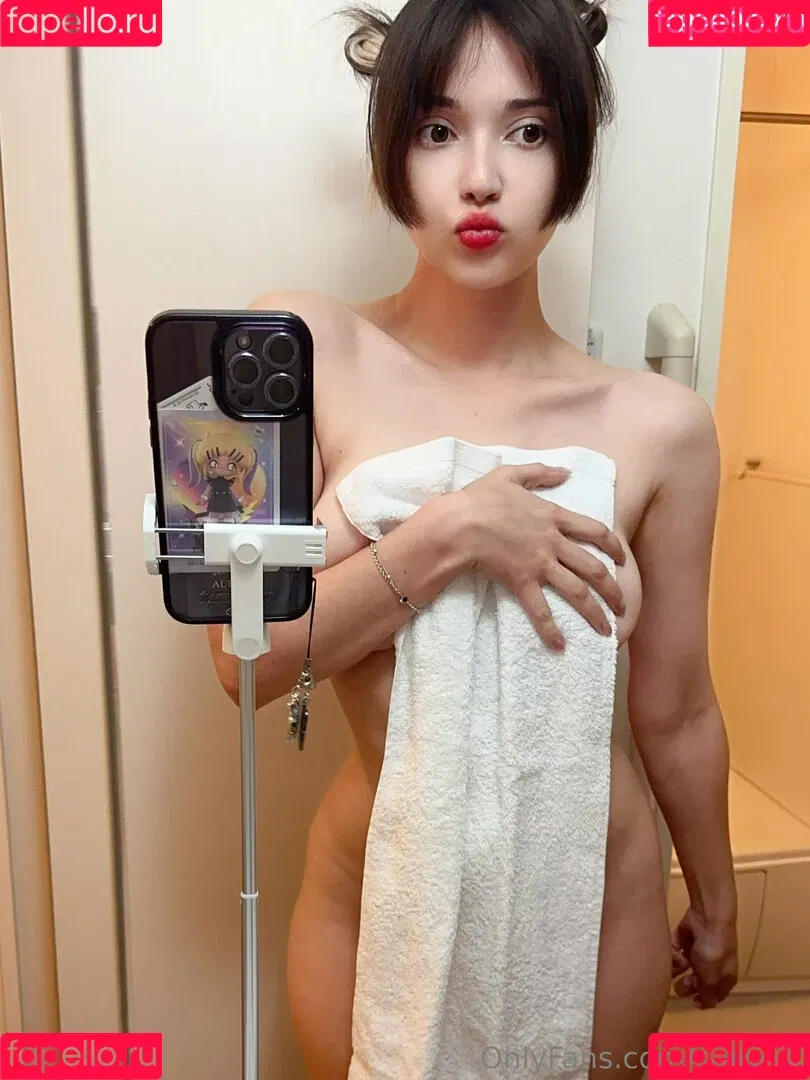 Misaki Sai / Sai Westwood / SaiWestwood / saiwest Onlyfans Photo Gallery 