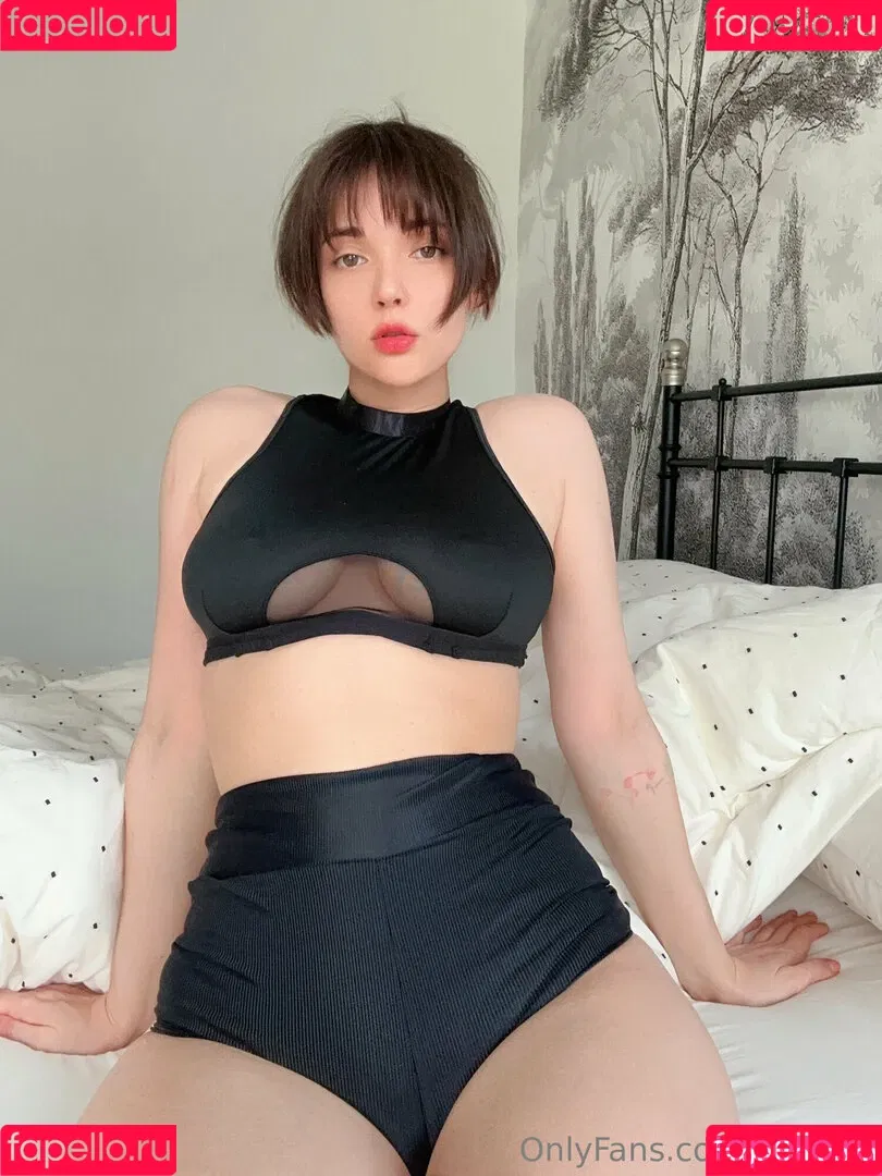 Misaki Sai / Sai Westwood / SaiWestwood / saiwest Onlyfans Photo Gallery 