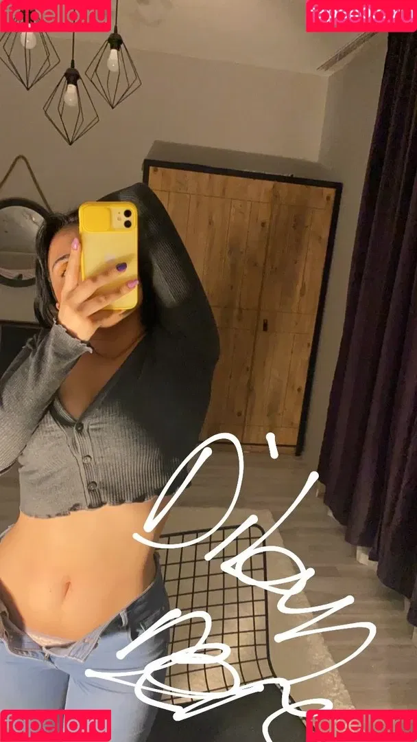 Dilan Dere / diddilala / dilanderea / onlydilandere Onlyfans Photo Gallery 