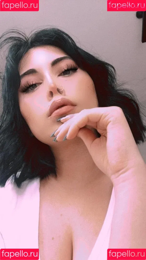 Dilan Dere / diddilala / dilanderea / onlydilandere Onlyfans Photo Gallery 