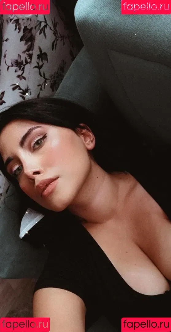 Dilan Dere / diddilala / dilanderea / onlydilandere Onlyfans Photo Gallery 