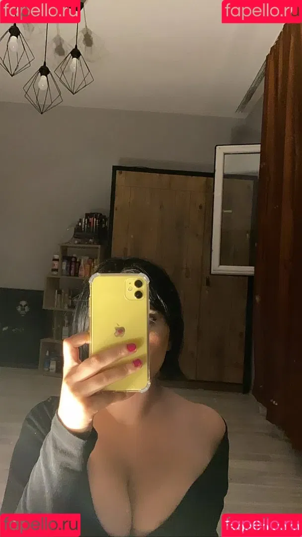 Dilan Dere / diddilala / dilanderea / onlydilandere Onlyfans Photo Gallery 