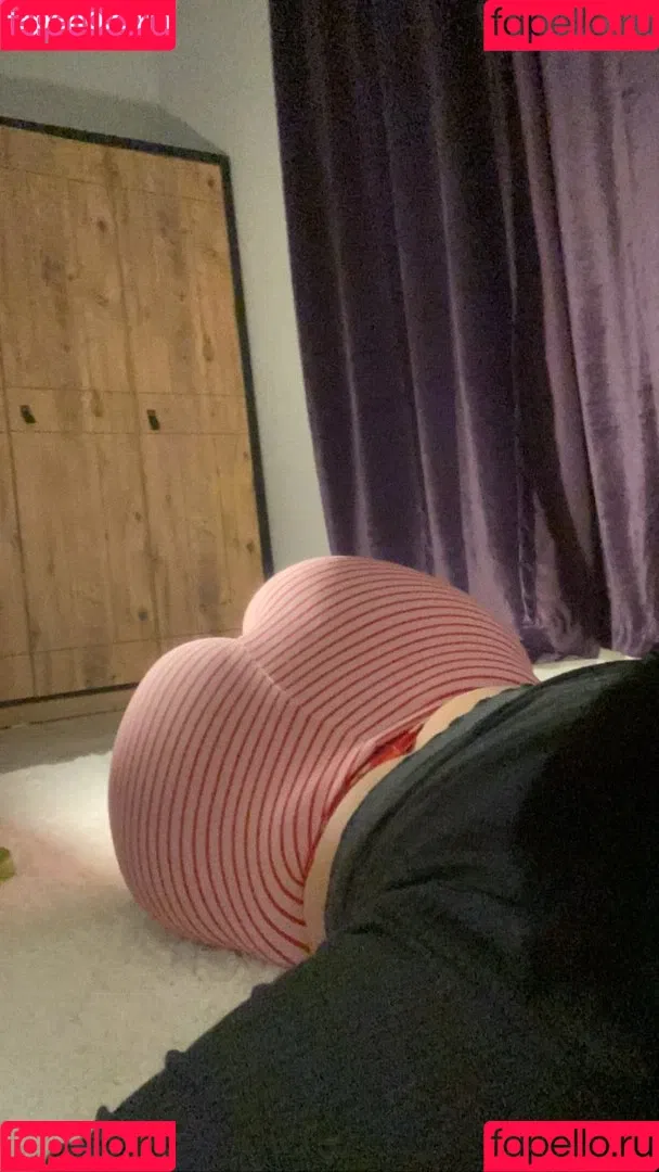 Dilan Dere / diddilala / dilanderea / onlydilandere Onlyfans Photo Gallery 