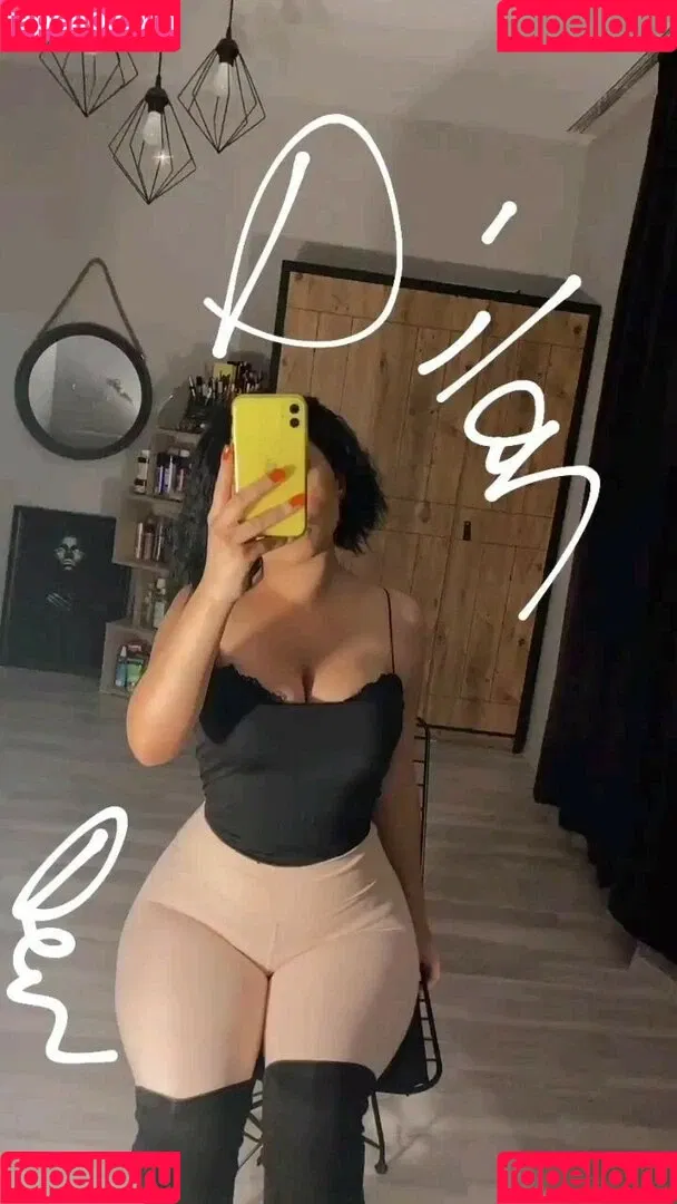 Dilan Dere / diddilala / dilanderea / onlydilandere Onlyfans Photo Gallery 