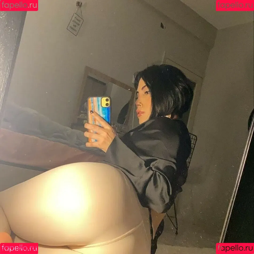 Dilan Dere / diddilala / dilanderea / onlydilandere Onlyfans Photo Gallery 