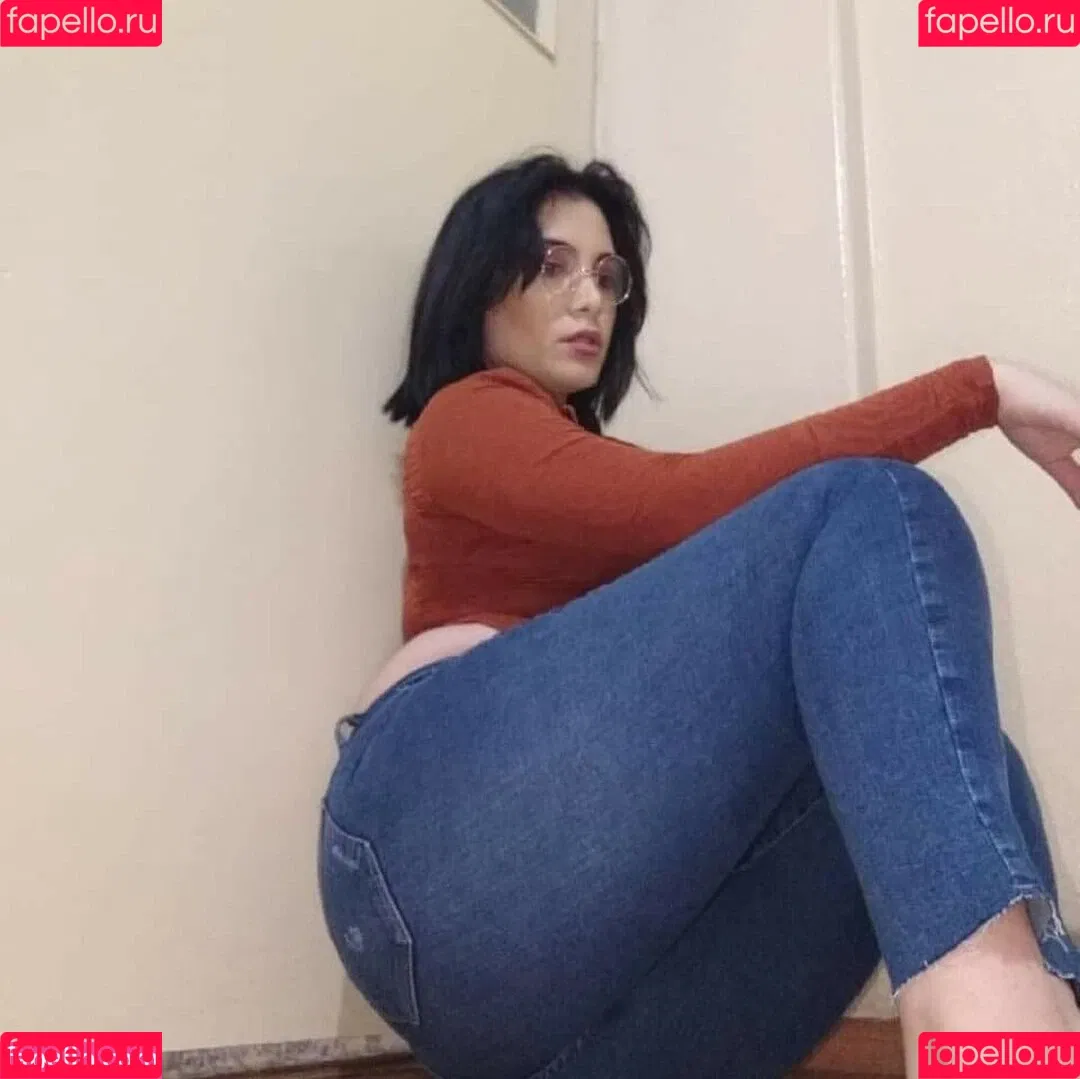 Dilan Dere / diddilala / dilanderea / onlydilandere Onlyfans Photo Gallery 