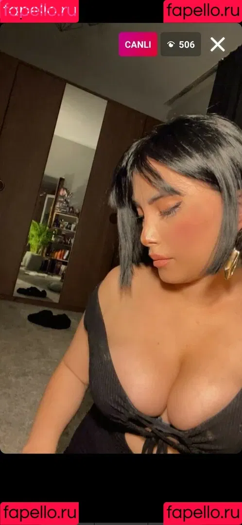 Dilan Dere / diddilala / dilanderea / onlydilandere Onlyfans Photo Gallery 