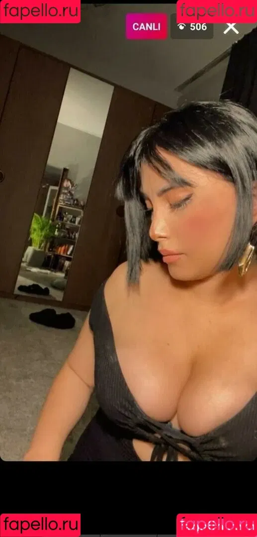 Dilan Dere / diddilala / dilanderea / onlydilandere Onlyfans Photo Gallery 