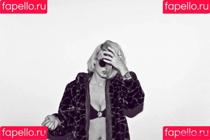 Pia Tillmann / piatillmann Onlyfans Photo Gallery 