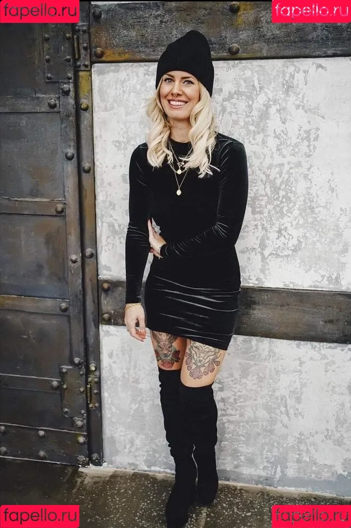 Pia Tillmann / piatillmann Onlyfans Photo Gallery 