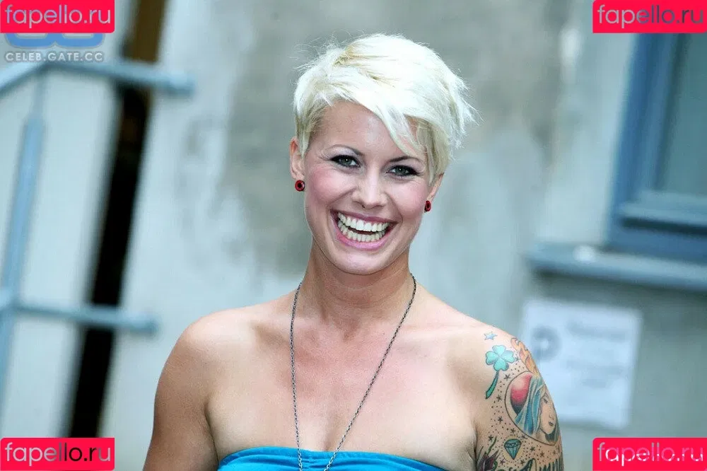 Pia Tillmann / piatillmann Onlyfans Photo Gallery 