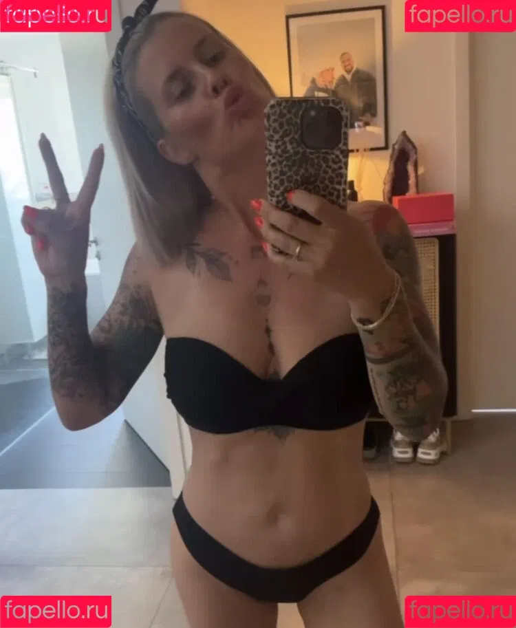 Pia Tillmann / piatillmann Onlyfans Photo Gallery 