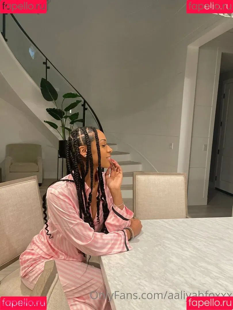 aaliyah.foxx / aaliyahfoxxx Onlyfans Photo Gallery 