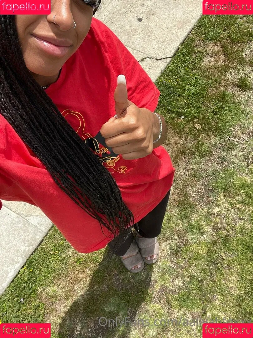 aaliyah.foxx / aaliyahfoxxx Onlyfans Photo Gallery 