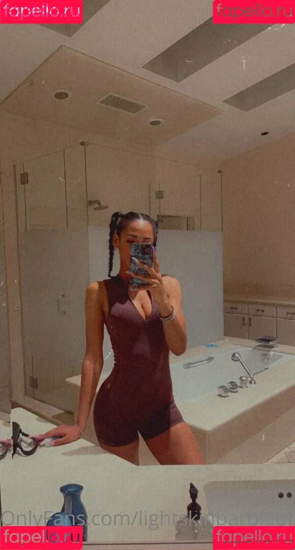 aaliyah.foxx / aaliyahfoxxx Onlyfans Photo Gallery 