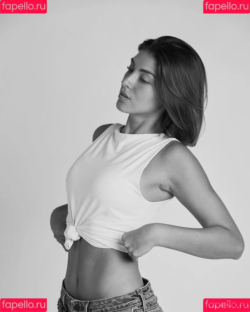 Morena Bradas / morenabradas / tumorenahotbb Onlyfans Photo Gallery 